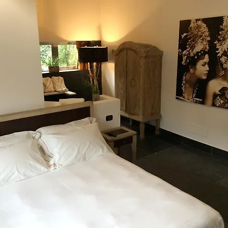 Seven Maze Charming House 3* Bari