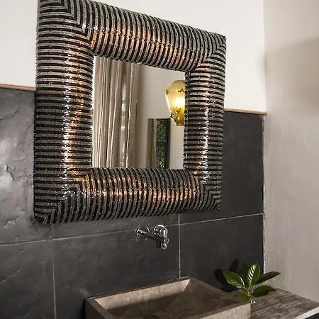 Bed and breakfast Seven Maze Charming House