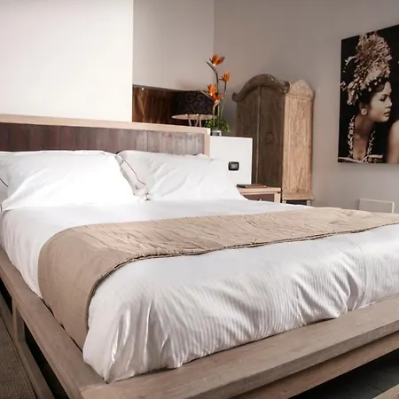 Seven Maze Charming House 3* Bari