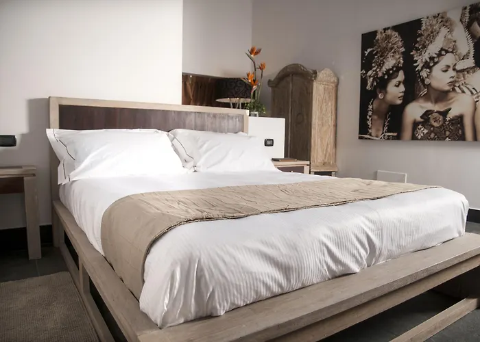 Oda ve Kahvaltı Seven Maze Charming House Bari
